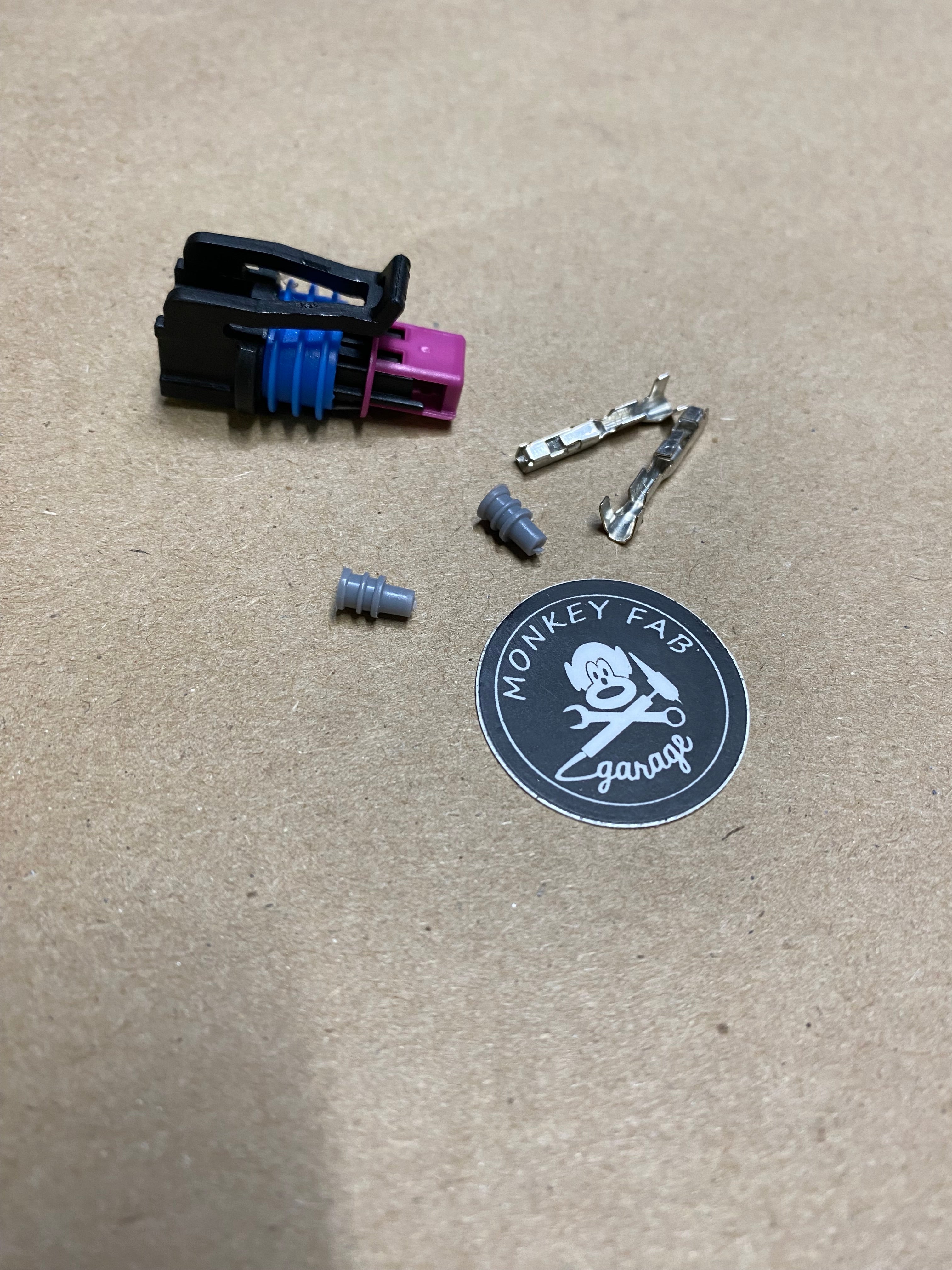 GM CTS connector