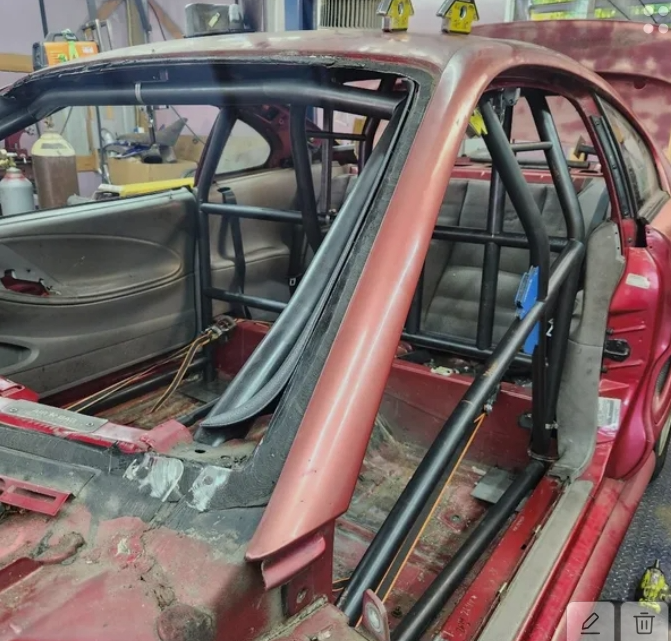 94-04 8.50 Cage Funny Car Driver Enclosure