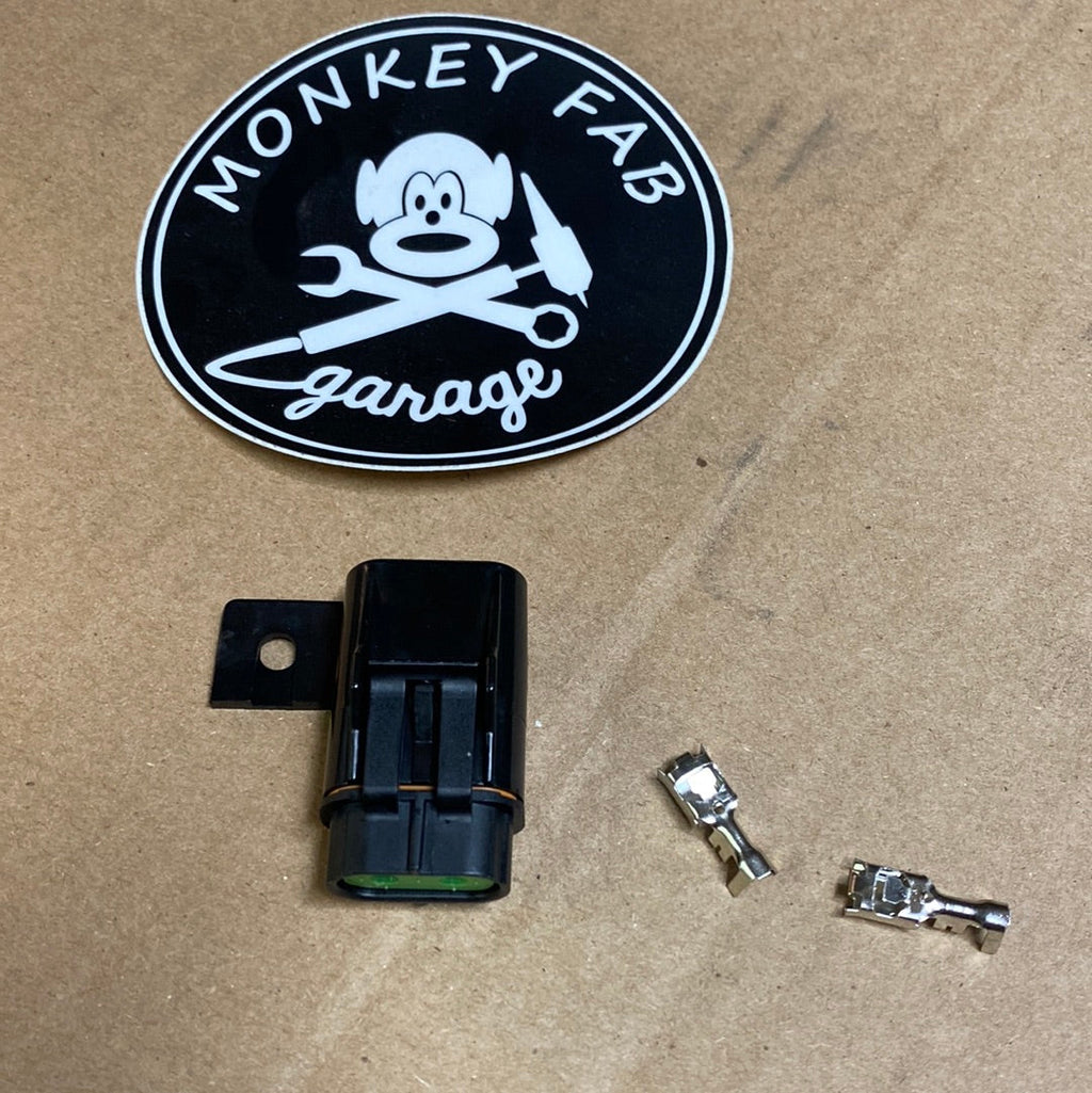 Sealed fuse holder