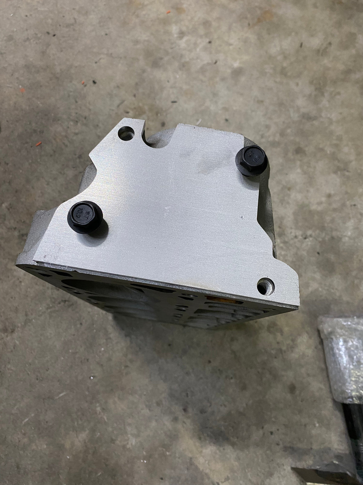 Head plate