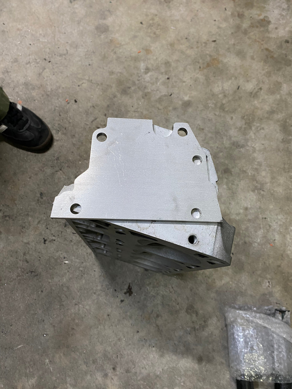 Head plate